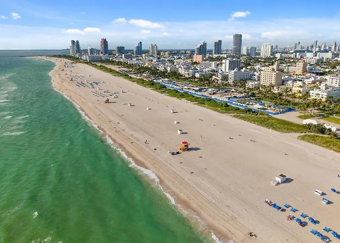 Beacon South Beach Hotel