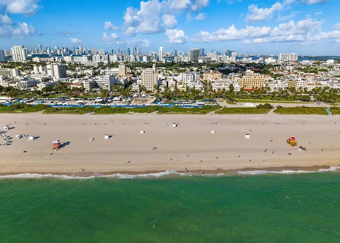 Beacon South Beach Hotel